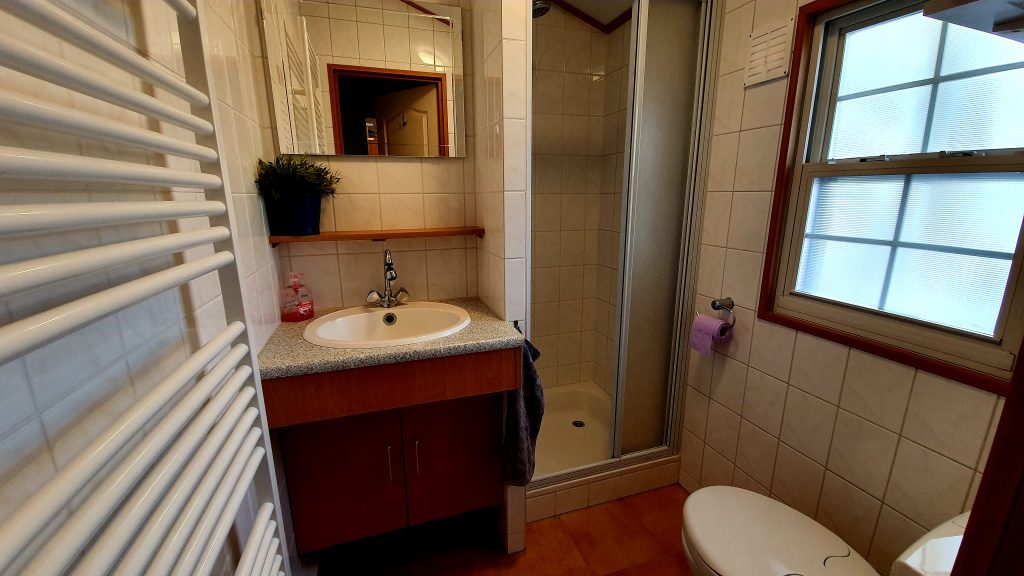 Badezimmer neu 1024x576 - Bilder