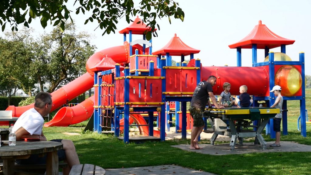 Screenshot 2020 01 02 Indoor Spielplatz „De Veerstal– ein Spass fuer Klein und Gross De Veerstal 1024x576 - Bilder